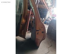 peugot 207 sağ arka kapı çıkma sökme dolu
