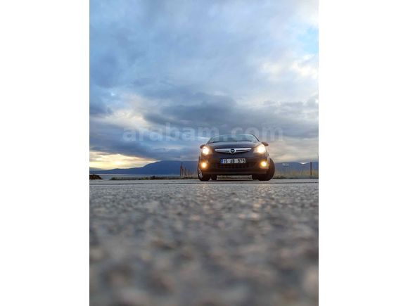 Sahibinden Opel Corsa 1.4Twinport Active 2014 Model 