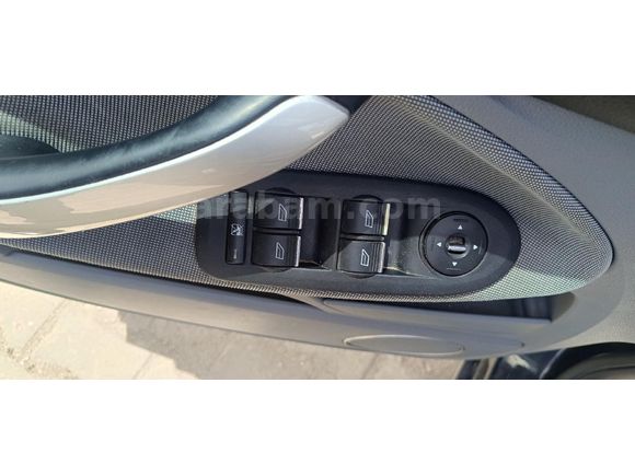 Sahibinden Ford C-Max 1.6 TDCi Titanium 2009 Model