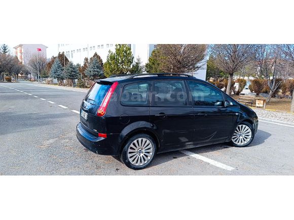 Sahibinden Ford C-Max 1.6 TDCi Titanium 2009 Model