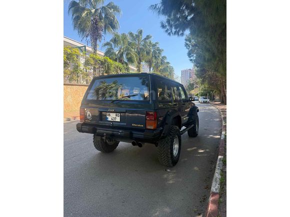 Sahibinden Jeep Cherokee 4.0 1990 Model 