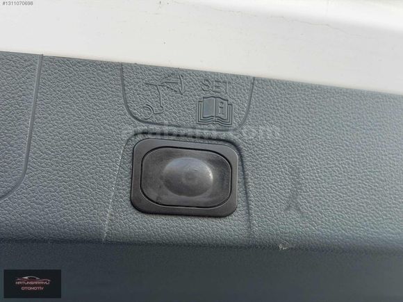 FORD C-MAX 1.6 TDCI TİTANİUM X 2013 MODEL 230.000 KM BOYASIZ