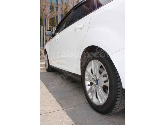 En Prime dan Ford Focus 1.6 TDCI TREND X