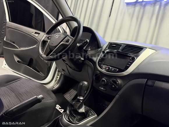BAŞARAN'DAN 2015 HYUNDAİ ACCENT BLUE MODE PLUS 225.000 PEŞİNATLA