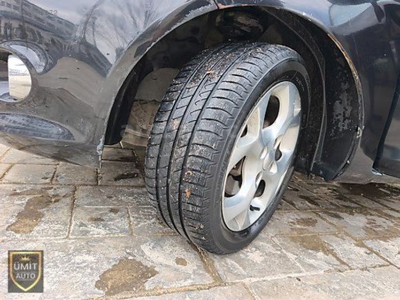 ÜMİT AUTO/2009/FİESTA/OTOMATİK/83.BİN.KM/TİTANİUM/