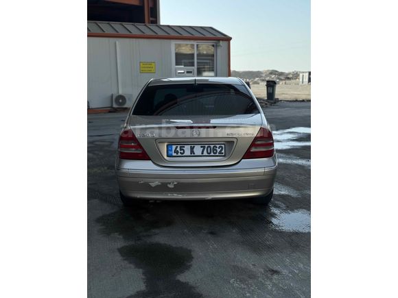 Mercedes BENZ C 200 KOMPRESSOR OTOMATİK 2 PARÇA BOYALI 