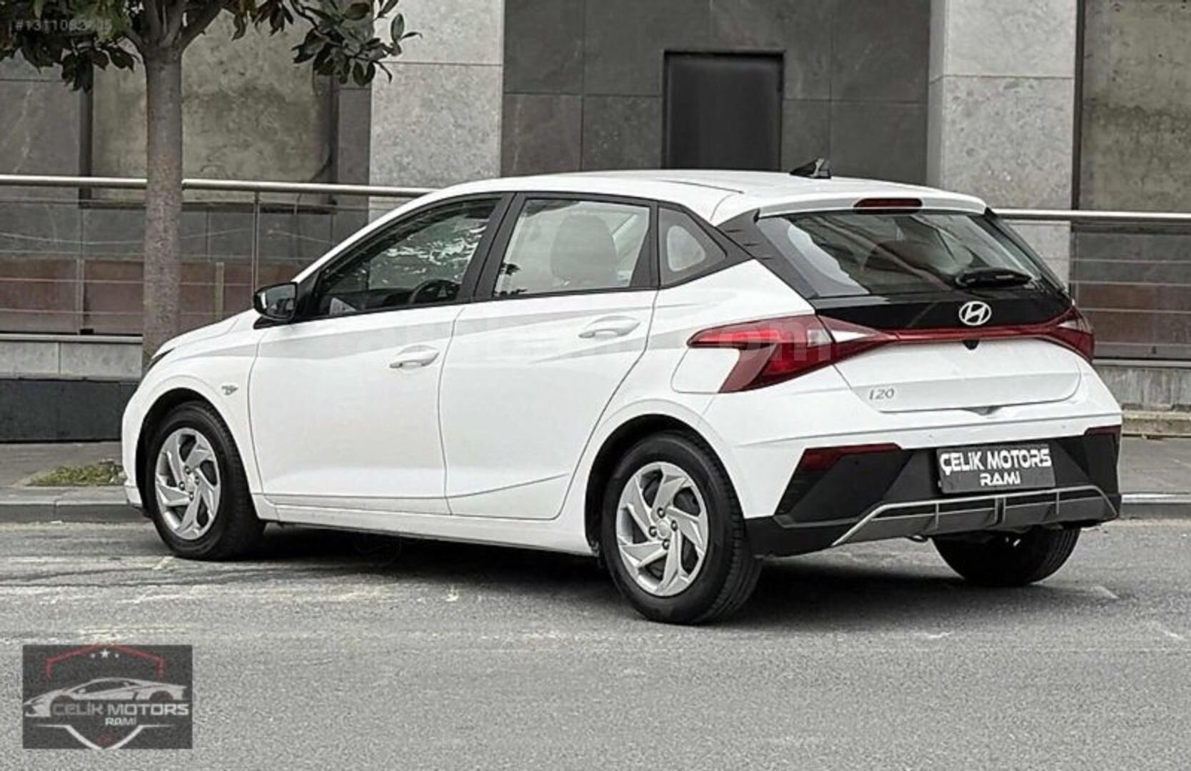 %50 PEŞİNLE ELDEN TAKSİT-KREDİ-KARTA 18 AY-2024 HYUNDAİ İ20 5