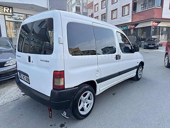 DEĞİŞENSİZ TAVAN KAPUT BOYASIZ OTOMOBİL RUHSATLI