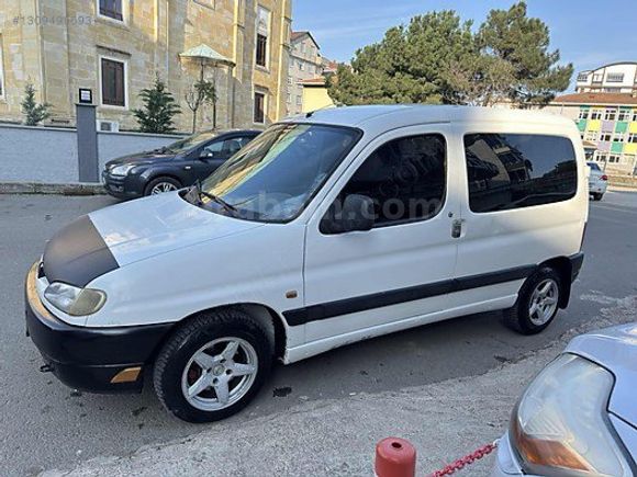 DEĞİŞENSİZ TAVAN KAPUT BOYASIZ OTOMOBİL RUHSATLI