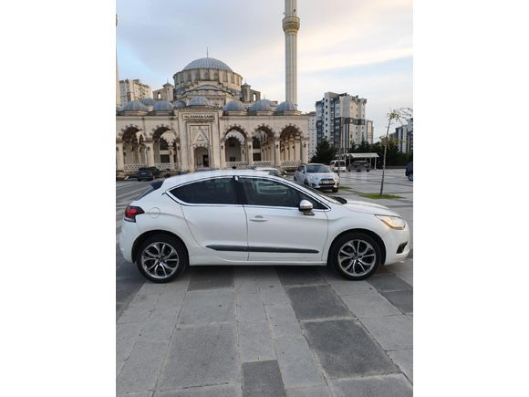 Sahibinden DS Automobiles DS4 1.6 e-HDi D-Sport 2012 Model