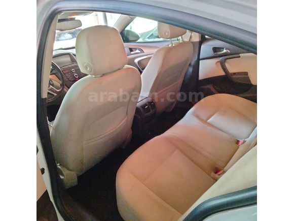 Sahibinden Opel Insignia 2.0 CDTI Edition Elegance 2012 Model