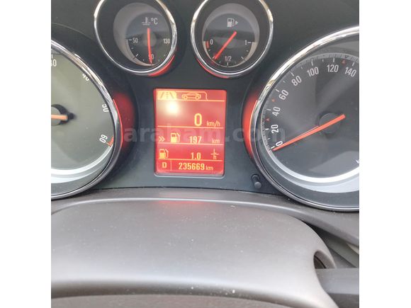 Sahibinden Opel Insignia 2.0 CDTI Edition Elegance 2012 Model