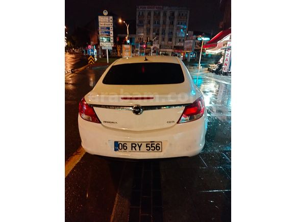 Sahibinden Opel Insignia 2.0 CDTI Edition Elegance 2012 Model