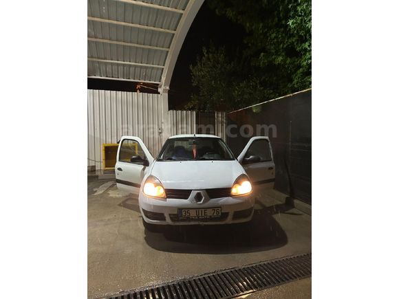 Sahibinden Renault Symbol 1.4 Authentique 2008 Model.  açıklamayı okuyup iletisem öyle geçin araçta değişen