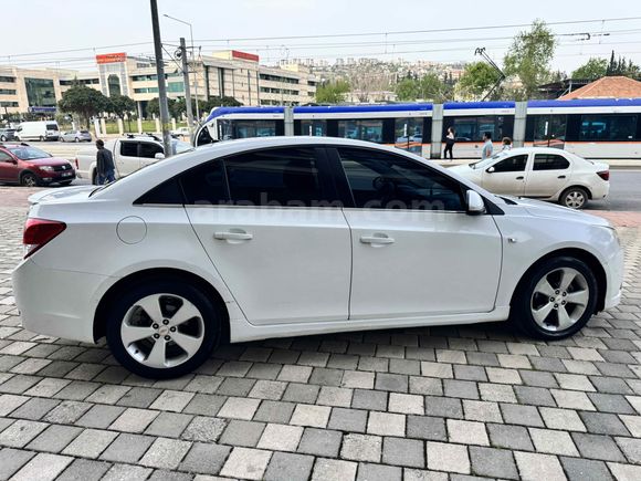 Sahibinden Chevrolet Cruze 1.6 Design Edition Plus 2011 Model 