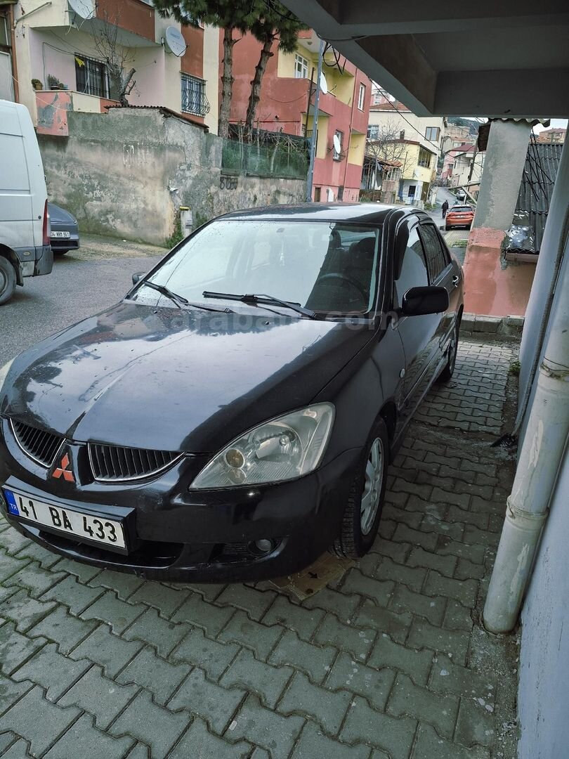 Sahibinden Mitsubishi Lancer 1.6 Invite 2006 Model 329.000 km Siyah 7