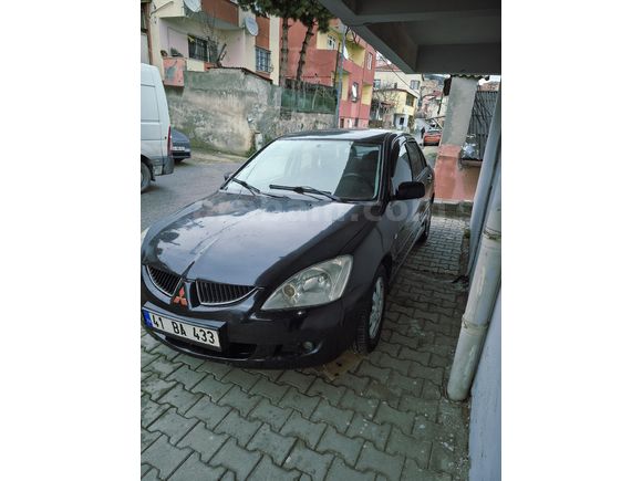 Sahibinden Mitsubishi Lancer 1.6 Invite 2006 Model  329.000 km Siyah