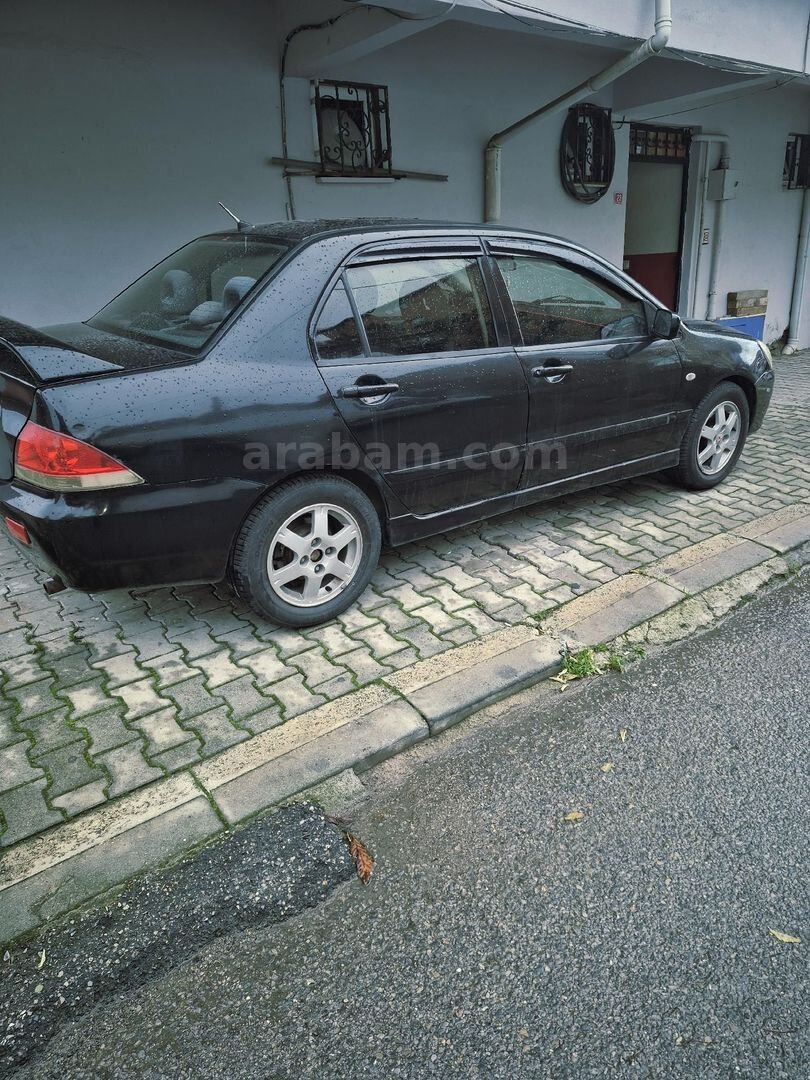 Sahibinden Mitsubishi Lancer 1.6 Invite 2006 Model 329.000 km Siyah 6