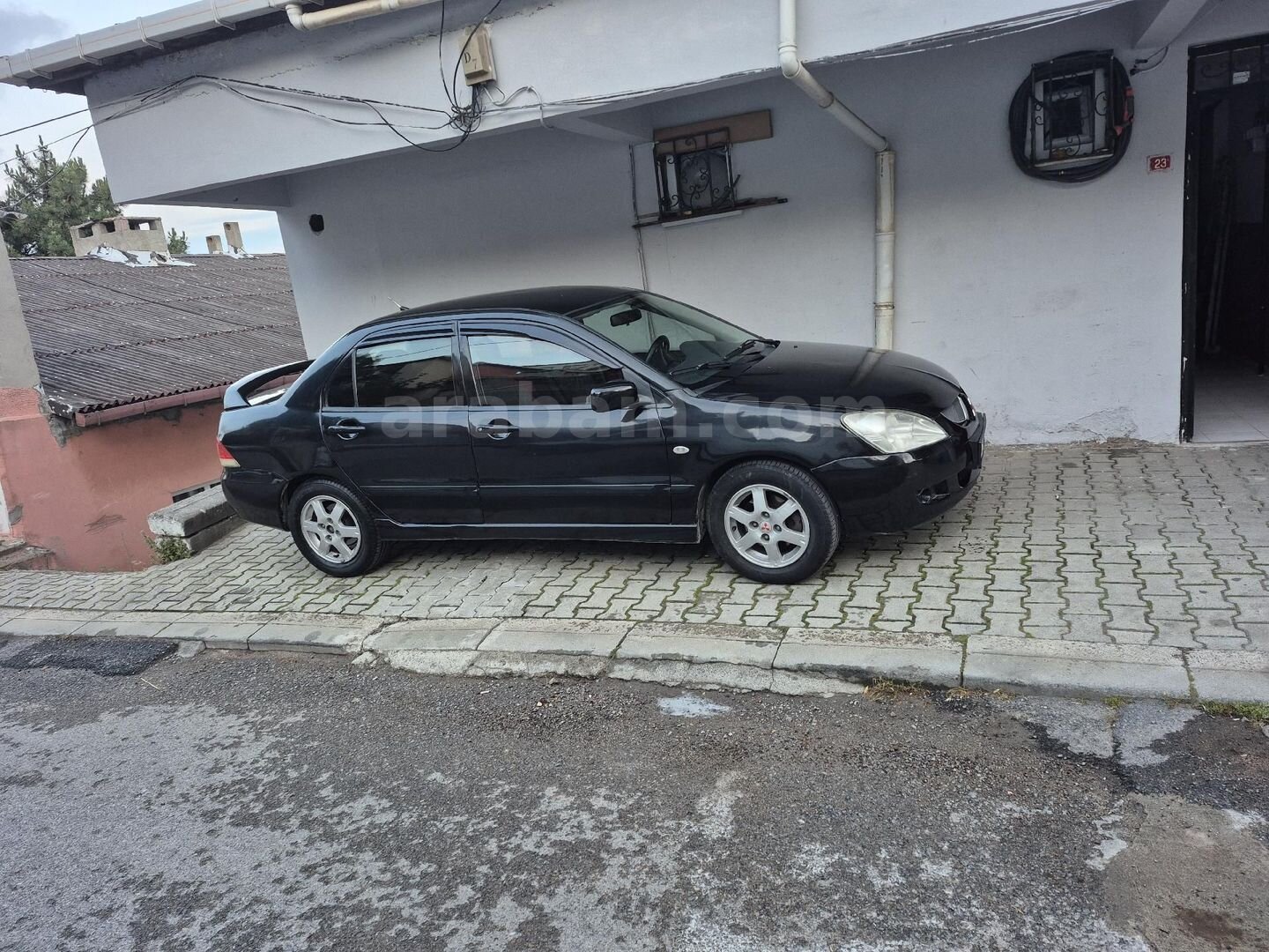 Sahibinden Mitsubishi Lancer 1.6 Invite 2006 Model 329.000 km Siyah 2