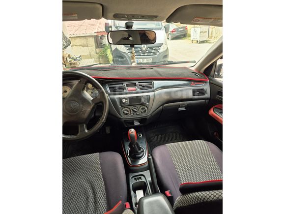 Sahibinden Mitsubishi Lancer 1.6 Invite 2006 Model  329.000 km Siyah
