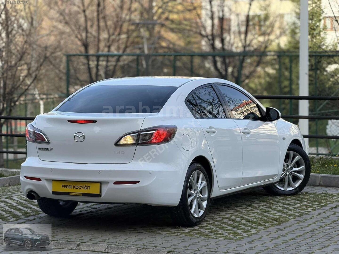 Galeriden Mazda 3 1.6 Impressive 2012 Model Ankara 197.000 km Beyaz 4