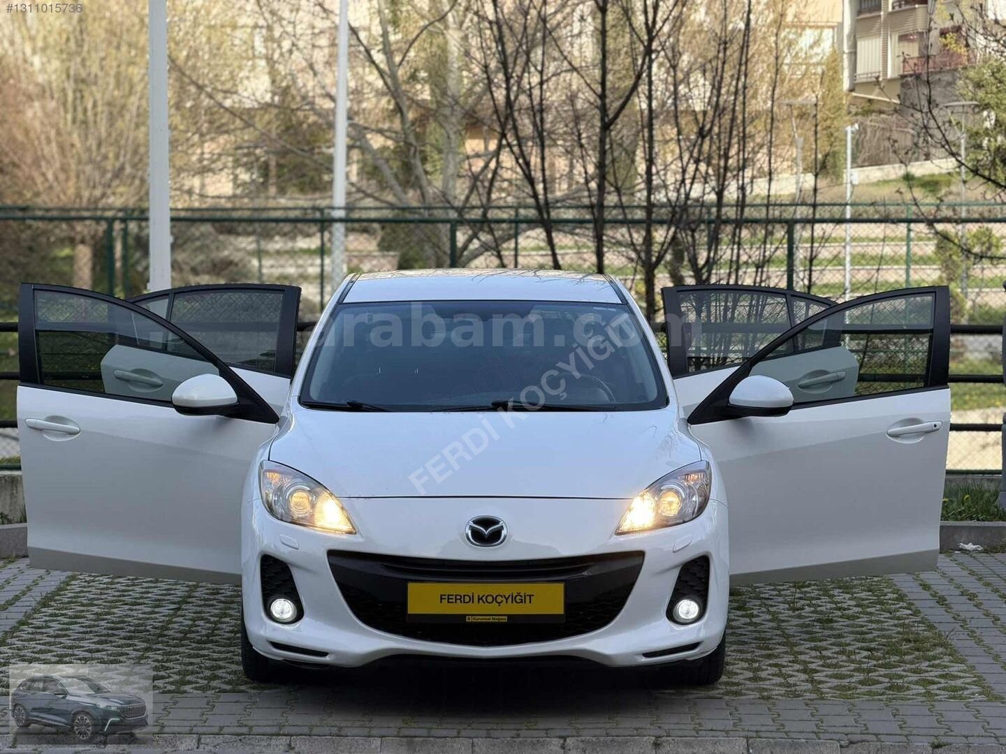 Galeriden Mazda 3 1.6 Impressive 2012 Model Ankara 197.000 km Beyaz 2
