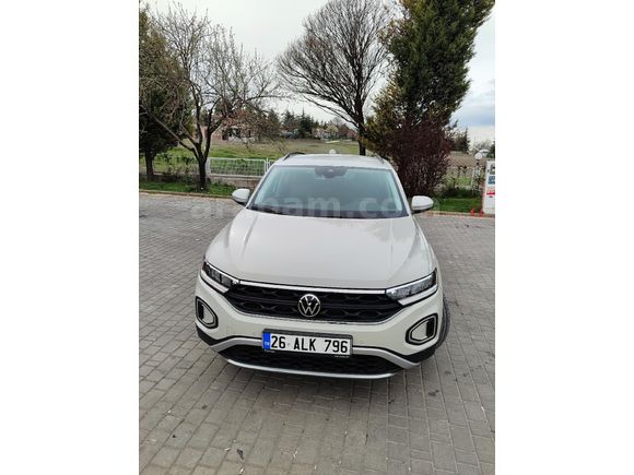 Sahibinden Volkswagen T-Roc 1.5 TSI Life 2025 Model