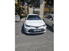 Sahibinden Toyota Corolla 1.8 Hybrid Dream 2024 Model
