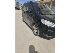 Sahibinden Ford Tourneo Courier 1.6 TDCi Titanium Plus 2015 Model  230.000 km Siyah