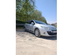Sahibinden temiz deyisensiz boyasiz Megane Sport Tourer Privilege 2010 Model