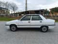 1994 MODEL RENAULT BROADWAY.