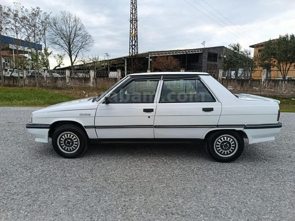 1994 MODEL RENAULT BROADWAY.