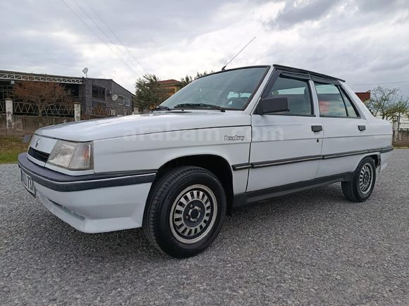 1994 MODEL RENAULT BROADWAY.