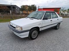 1994 MODEL RENAULT BROADWAY.