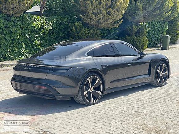 HATASIZ BOYASIZ 2021 PORSCHE TAYCAN PERFORMANS PLUS 70.000 KM