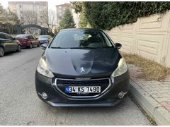 Hatasız boyasız  Peugeot 208 dizel otomatik 