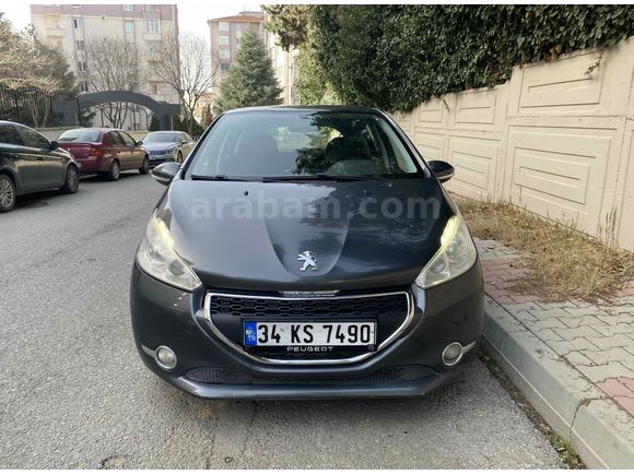Hatasız boyasız  Peugeot 208 dizel otomatik 