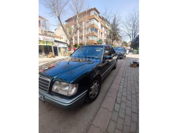 Sahibinden ORJİNAL değişensiz Mercedes - Benz E 200 1995 Model
