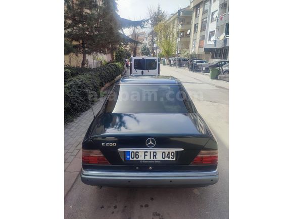 Sahibinden ORJİNAL değişensiz Mercedes - Benz E 200 1995 Model