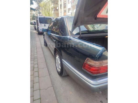 Sahibinden ORJİNAL değişensiz Mercedes - Benz E 200 1995 Model