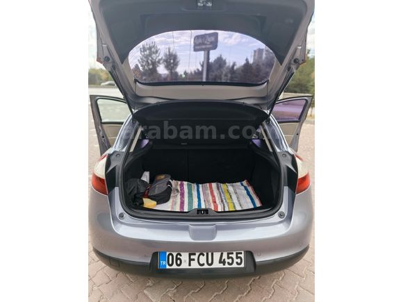 Sahibinden Renault Megane 1.6 Expression 2010 Model