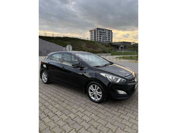 Sahibinden Hyundai i30 1.6 CRDi Style 2012 Model 