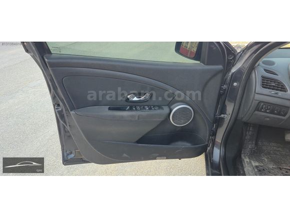 ERDAL HOCA OTO GALERİDEN 2012 MODEL FLUENCE 1.5 DCI