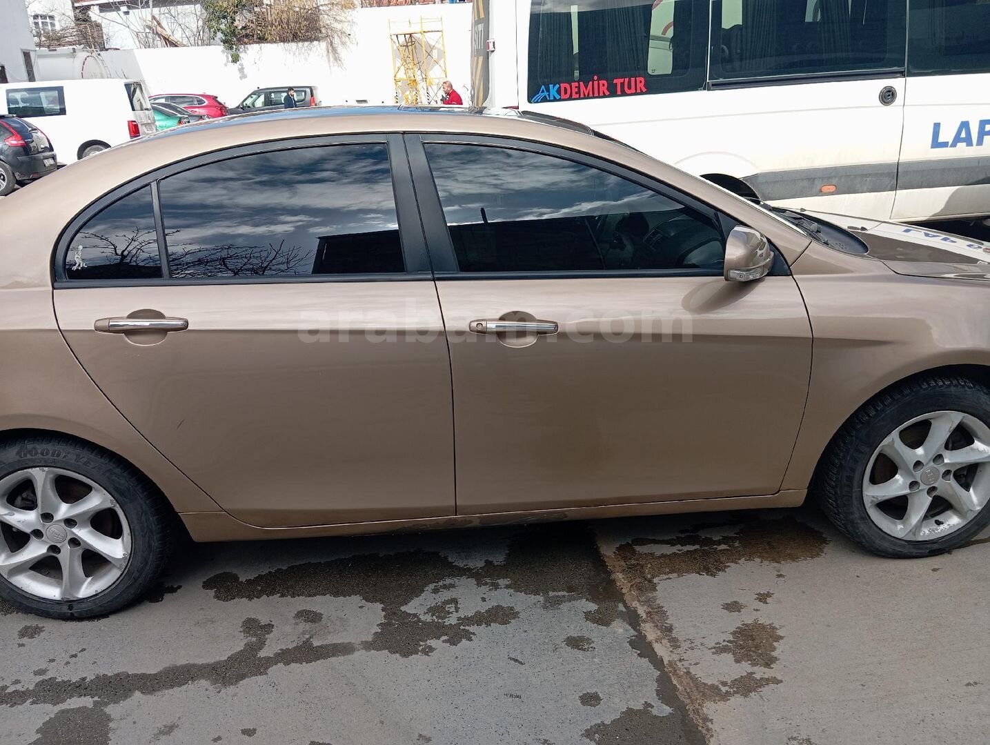 Sahibinden Geely FC 1.5 GSL 2012 Model İstanbul 247.000 km Kahverengi 1