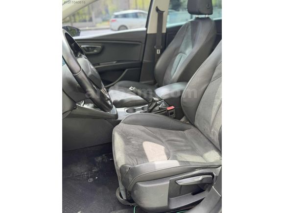 ÖZYILDIRIMDAN SEAT LEON DİZEL CAM TAVANLI