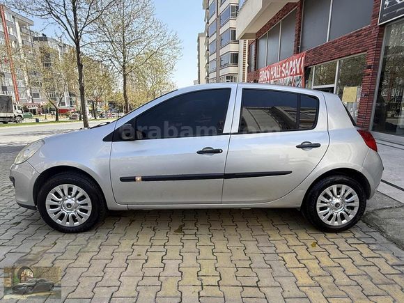 EYLÜL AUTO'DAN 2009 MODEL RENAULT CLİO 1.5 DCİ 241 BİNDE