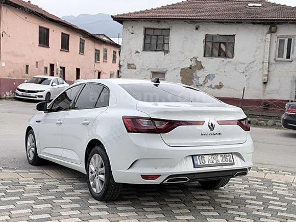 HATASIZ MEGANE 4