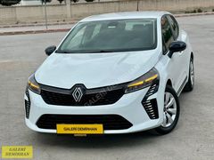2023 MODEL 2024 ÇIKIŞLI 40 BİN KM DE EKSTRALI OTOMATİK CLİO