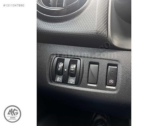 AKGÜL'den HATASIZ BOYASIZ 1.5 DCİ CLİO TOUCH OTOMATİK
