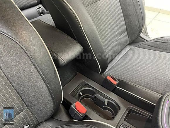 YÜCELER OTO'DAN 2023 MODEL RENAULT CLİO İCON KDV %20 HATASIZ